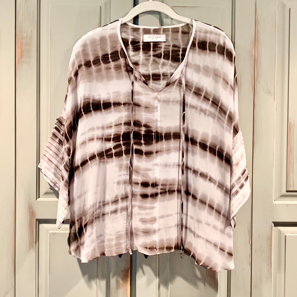 Lola & Sophie Top